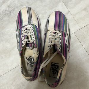 Stripped vans
